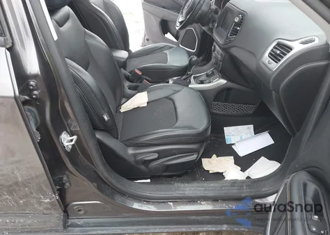 2020 Jeep Compass Sun And Safety 4X4 from USA, damaged, VIN 3C4NJDBB7LT239349